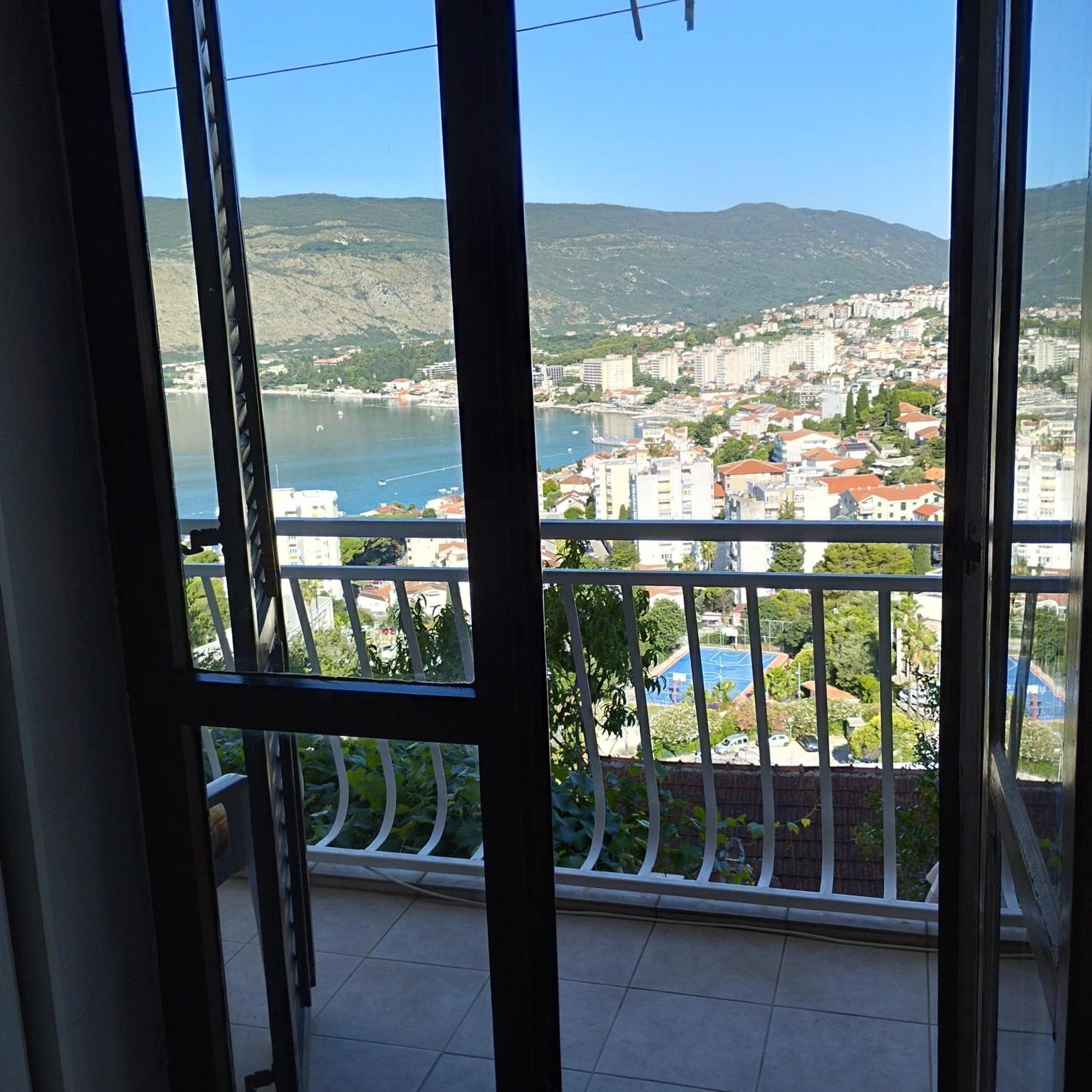 Apartmani Lovor Herceg Novi Exterior photo